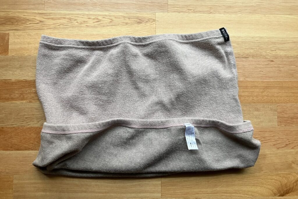 BSファインのプレミアムウエストウォーマーを裏返してタグを写した写真