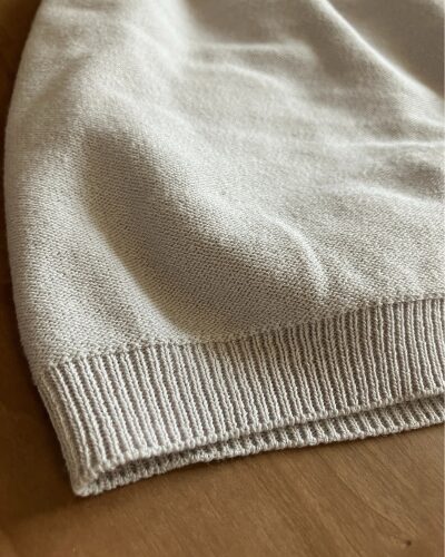 226(つつむ)「おなかをつつむ はらまきパンツ 綿混」の裾をアップした写真